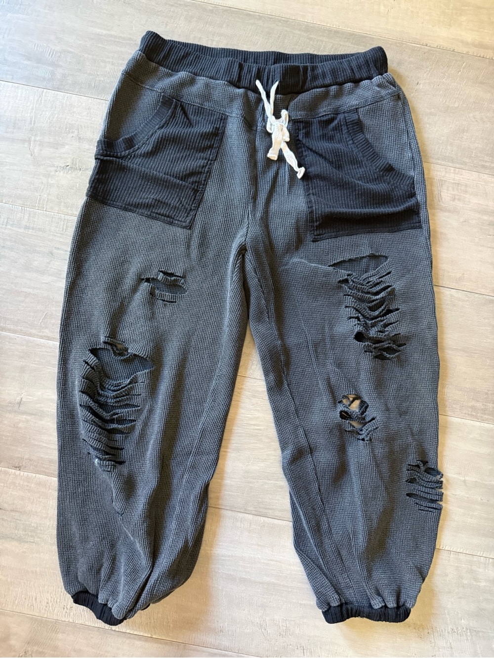 POL Men’s Black Distressed Knit Jogger Pants
